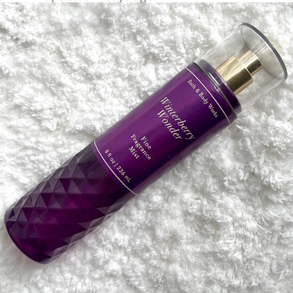 Bath & Body Works Winterberry Wonder